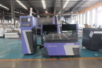 AccTek CNC ROUTEUR ATC Machine de sculpture sur bois Routeurs CNC en bois 1300*2500*200mm pour la gravure de fenêtres fines