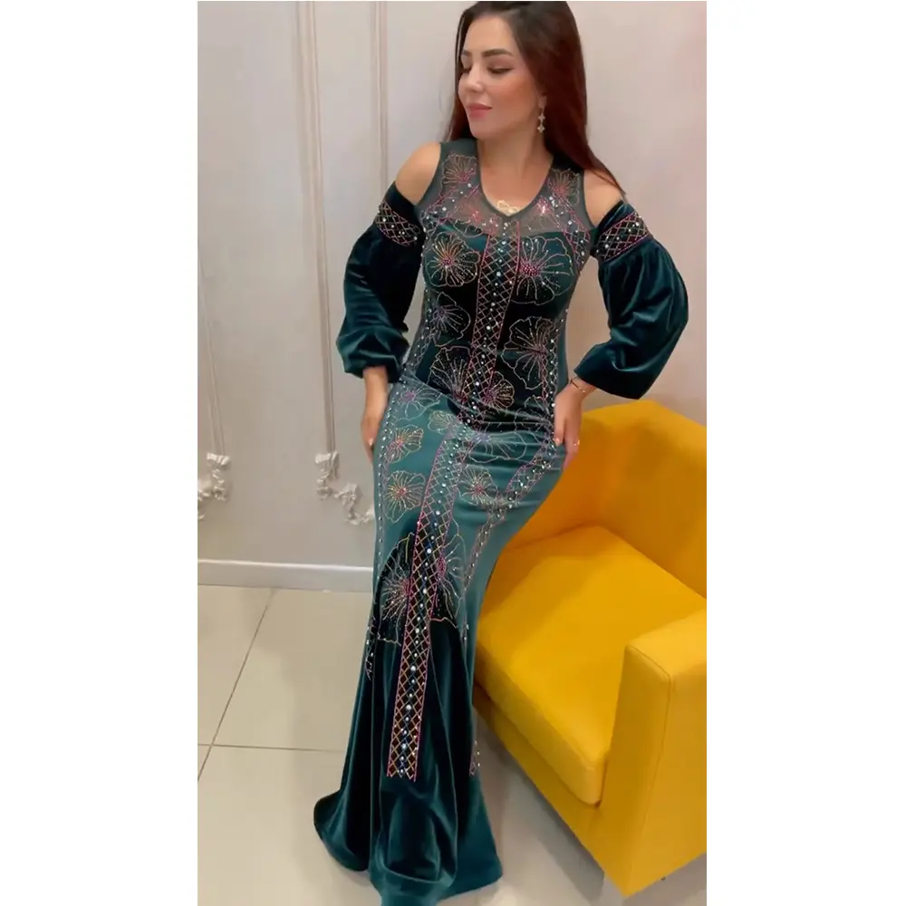 패션 끈이없는 한국 벨벳 드레스 핫 드릴 이슬람 여성 의류 무도회 파티 이동 OEM 서비스 디지털 인쇄 숄