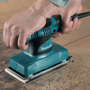 Levigatrice di Finitura <span class=keywords><strong>Makita</strong></span> 9035H, Levigatrice/Lucidatrice Rettangolare a Disco Piatto per Lavorazione del Legno e Preparazione Superfici - Product Image 1