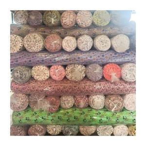 Stock au comptant d'usine de haute qualité Offre Spéciale vente en gros de tissu tricoté à côtes piquées pour des vêtements de sport décontractés, le motif peut être personnalisé - Product Image 1