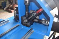Feuille de fer automatique rectangulaire, plaque d'ombrage et de découpe, poinçonnage du trou, hvac auto cnc, ligne de fabrication de bride en acier