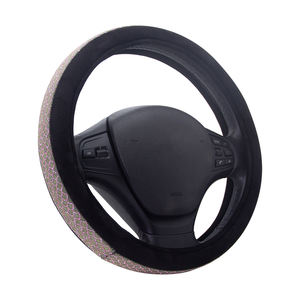 Housse de volant en cuir PU à paillettes de cristal en forme d'écailles de poisson, matériau en peluche courte, antidérapante, accessoires de voiture - Product Image 3