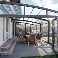 Véranda en aluminium à fixation murale, quatre saisons, avec toit rétractable et cloison en verre pour terrasse