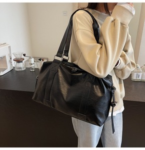 Nuevos Bolsos De Mujer de gran capacidad de moda europea y americana, bolsos simples atmosféricos, bolsos de mano con textura de cuero suave, Bolsos De Mujer - Product Image 4