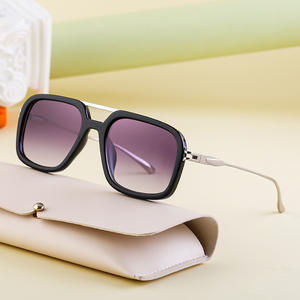 Lunettes de soleil rétro à monture carrée pour hommes, Protection UV400, lentille en PC, couleur blanc cendré, lunettes de soleil pour la conduite, lunettes de soleil de voyage à la mode - Product Image 3