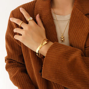 Brazalete cruzado de acero inoxidable chapado en oro de 18 quilates para mujer, joyería de moda, brazalete abierto - Product Image 2