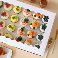 Boîte à cupcakes en papier blanc à 24 cavités avec insert transparent pour l'emballage de pâtisseries, de muffins et de desserts