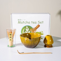 Nouvelle boîte cadeau de matcha tendance comprenant un bol à matcha et un support pour chasen, fouet en bambou avec cuillère à thé, 4 pièces d'accessoires pour matcha