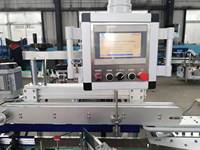 Machine automatique d'étiquetage de pot d'huile à surface plate de grand volume applicateur d'étiquettes adhésives avec prix d'usine de haute qualité