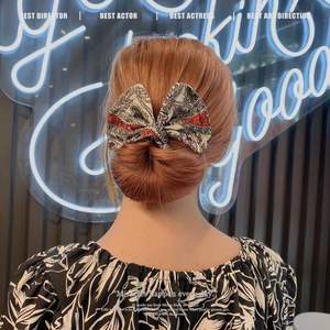 Pince à cheveux <span class=keywords><strong>magique</strong></span> femmes coiffure torsion élégant beignet <span class=keywords><strong>chignon</strong></span> fabricant accessoires coiffure anneau accessoires torsadé épingle à cheveux outil - Product Image 2