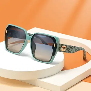 2023 Moda Atacado Custom Logo Designer Sun Óculos Marcas Famosas Vintage Rodada Polarizada Mulheres Óculos De Sol