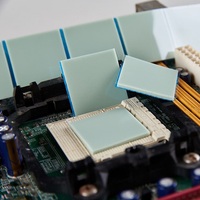 Saintyoo SY-GP1500-T100 100x100x1mm Coussin thermique conducteur en silicone pour GPU CPU Ordinateur portable Applications à haute température