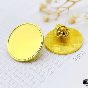 Produsen stiker epoksi kustom oval bulat ukuran berbeda logam kosong sublimasi pin lencana dengan tombol