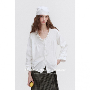 เสื้อเชิ้ตผ้าฝ้าย 100% คอวีลึก แต่งระบาย ปักลายสตรอว์เบอร์รี่ สไตล์โรแมนติก น่ารัก สำหรับผู้หญิง ยี่ห้อ Letm Spring - Product Image 5