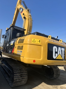 รถขุด CAT 325D รุ่นดั้งเดิม พร้อมห้องโดยสารติดแอร์ ใช้งานน้อย ขาย - Product Image 1