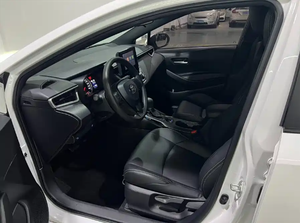 Levin modèle 2022 révisé TNGA 1.5L CVT atmosphérique, alerte de pression des pneus, télécommande, écran tactile LCD, berline d'occasion - Product Image 5