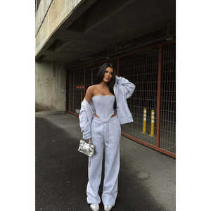 ชุดวอร์มสามชิ้นสีเทา - Product Image 3