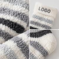 Chaussettes douillettes en microfibre - Chaussettes d'intérieur moelleuses et colorées à rayures pour l'hiver