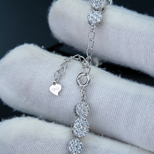 Bracelet chaîne tennis en argent S925 de haute qualité avec moissanite taillée, idéal pour mariage et fête, longueur ajustable - Product Image 4