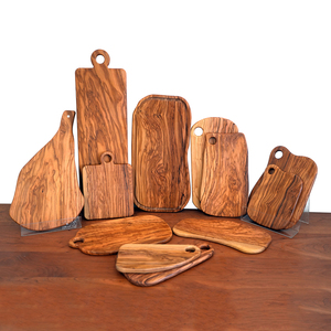 Cadeau de cuisine unique naturel maison planche à découper en bois d'olivier <span class=keywords><strong>italien</strong></span> charcuterie <span class=keywords><strong>fromage</strong></span> <span class=keywords><strong>plateau</strong></span> de service planche pour pendaison de crémaillère - Product Image 2