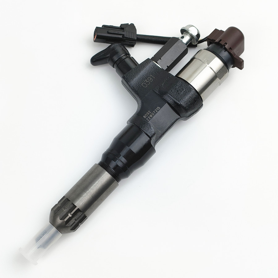 High Performance Diesel Injector 23670-E0392 Common Rail Injector 095000-8092 for TOYOTA HILUX 2KD