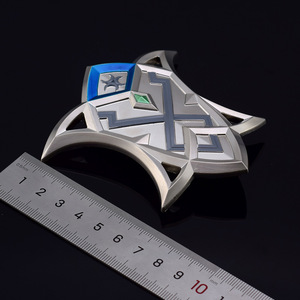 Legend of <span class=keywords><strong>Zelda</strong></span> Zora Shield 83g artesanías de Metal de alta calidad se pueden personalizar arma de Metal modelo espada llavero colgante - Product Image 6