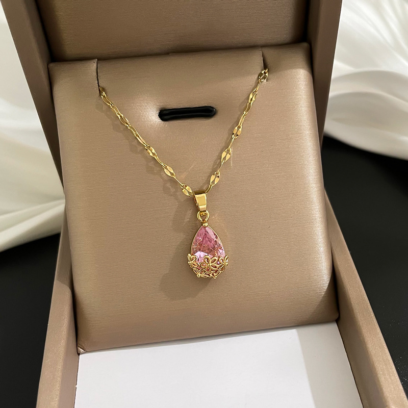 Collier en acier titane H207, pendentif en cuivre
