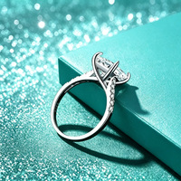 Vente en gros directe d'usine, bague de fiançailles en argent sterling S925 avec moissanite pour les acheteurs et les revendeurs de bijoux