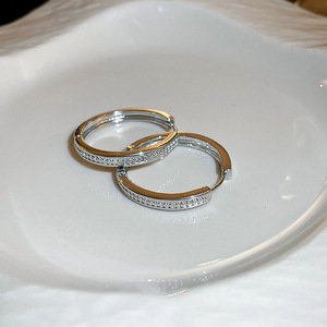 Orecchini a Cerchio Minimalisti Rotondi per Donne, Accessori per Orecchie alla Moda per Uso Quotidiano - Product Image 6