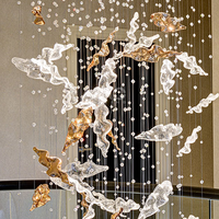 Lustre en verre ANNO avec motif d'oiseaux en vol, luminaire suspendu moderne pour hall d'hôtel de luxe et intérieur de villa