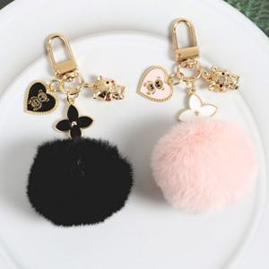 Nuevo Llavero de Peluche Suave y Elegante con Pompón, Colgante Decorativo para Bolsos, Accesorio para Fiestas - Product Image 1