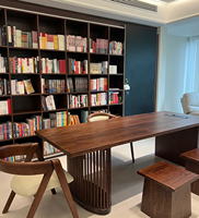 Moderner Massivholz-Luxus-Esstisch mit Rechteckigem Werkbank-Design für Zuhause, Ferienwohnung, Wohnzimmer oder Büroverhandlungen