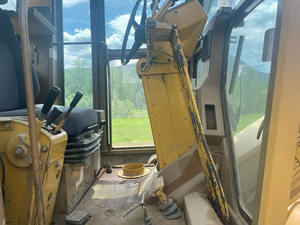 Niveleuse d'occasion originale et bien entretenue CAT 140K à vendre Niveleuse sur pneus d'occasion CAT 140G 140K - Product Image 6