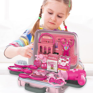 Les enfants jouent à faire semblant <span class=keywords><strong>de</strong></span> se maquiller <span class=keywords><strong>et</strong></span> <span class=keywords><strong>de</strong></span> coiffer avec un ensemble <span class=keywords><strong>de</strong></span> jouets <span class=keywords><strong>et</strong></span> une boîte <span class=keywords><strong>de</strong></span> rangement portable en forme <span class=keywords><strong>de</strong></span> valise - Product Image 6