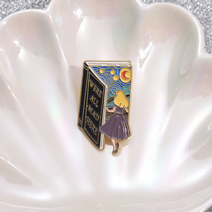 Pays des merveilles émail broches conte de fées aventure dessin animé Anime métal broche Badge mode bijoux sac à dos accessoire cadeaux - Product Image 4