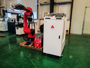 เครื่องเชื่อม/ตัดเลเซอร์แบบหุ่นยนต์ 6 แกน สำหรับโลหะสแตนเลส 1500w Raycus ไฟเบอร์ แบบถอดมือถือได้ 3 in 1 - Product Image 2