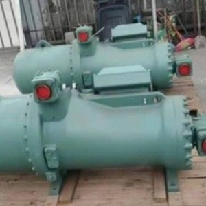 Compresseur à vis Bitzer CSH-6563-60Y-40D semi-hermétique industriel, alimentation CA, stationnaire - Product Image 3