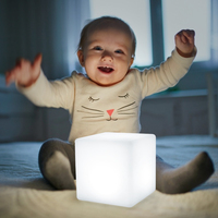 Lumière de nuit LED cube à changement de couleur avec logo personnalisé, lumières LED modernes en forme de dés magiques, télécommande, batterie E26 pour décorations
