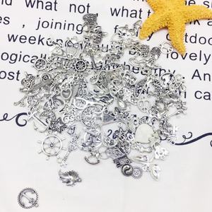 100pcs Argento Tibetano Cuore La Albero della Vita di Infusione Uccello Animale di fascini Della Lega Del Pendente forNecklace Bracciale fare - Product Image 4