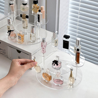 Présentoir à 3 niveaux en acrylique transparent pour parfums, support incurvé avec base ronde pour colognes, cosmétiques et comptoirs de vanité