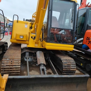 Excavadora Usada Komatsu PC60 de Alta Calidad en Venta, en Buenas Condiciones y con Pocas Horas de Trabajo - Product Image 3