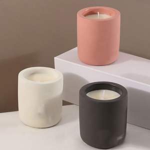Vela de Cera de Soja 100% Personalizada al por Mayor con Logotipo Grabado, Vela de Cemento Única y Colorida en Recipiente de Cerámica - Product Image 3