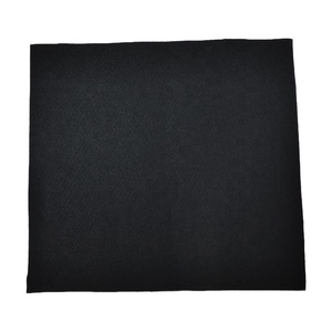 Alfombra de Poliéster 100% para Exteriores, Tipo Concierge, Roja y Negra, Lisa, Ecológica, Transpirable, de Peso Medio, para Eventos, en Rollos - Product Image 5