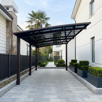 Abri de voiture et de stationnement modulaire en alliage d'aluminium moderne à toit arqué multi-espaces avec personnalisation approfondie pour usage extérieur domestique