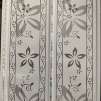 Panel de Techo de PVC Perforado Impermeable e Ignífugo de 200x6mm para Diseño de Techo Falso en Baños y Decoración de Interiores