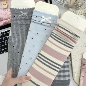 Calcetines Largos para Mujer, Diseño con Lazo, Transpirables, de Fibra de Poliéster, Estilo Juvenil - Product Image 1