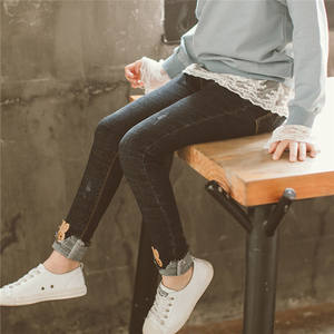 Jeans en coton décontractés pour filles, coupe crayon, respirants, best-sellers, fabrication directe d'usine en Chine pour les boutiques en ligne - Product Image 2