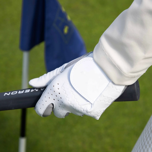 Gants de golf unisexes avec logo personnalisé, en cuir souple antidérapant, avec fermeture auto-agrippante, accessoires de golf de haute qualité, OEM/ODM - Product Image 3