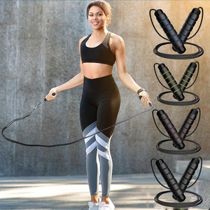 Corde à sauter réglable avec roulements pour femmes, hommes et enfants, idéale pour l'exercice et le remodelage corporel à la maison, à l'école ou à la salle de sport - Product Image 6