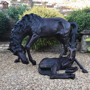 Statue de jardin de taille réelle personnalisée en usine grand cheval et <span class=keywords><strong>poulain</strong></span> en Bronze - Product Image 4